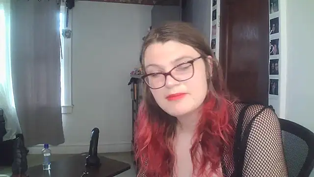 Snapshot of Tranicpixiedreamgrl chatting on June 22, 2026, 11:57 pm Tranicpixiedreamgrl online show from June 22, 2026, 11:57 pm