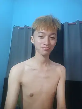 Snapshot of Fem_phiLboy69 chatting on July 2, 2026, 7:36 am Fem phiLboy69 online show from July 2, 2026, 7:36 am