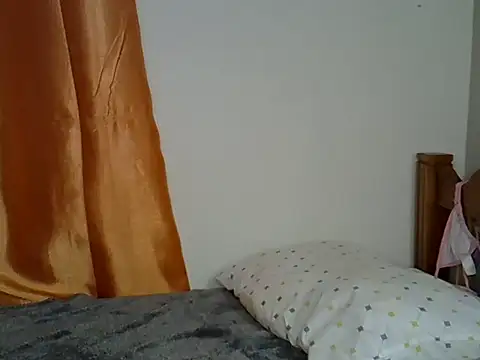 Snapshot of Curvydollyy chatting on July 16, 2026, 2:17 am Curvydollyy online show from July 16, 2026, 2:17 am