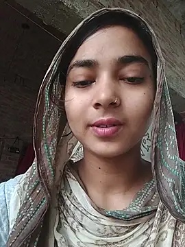 Snapshot of Simran_143 chatting on July 19, 2026, 4:49 am Simran 143 online show from July 19, 2026, 4:49 am