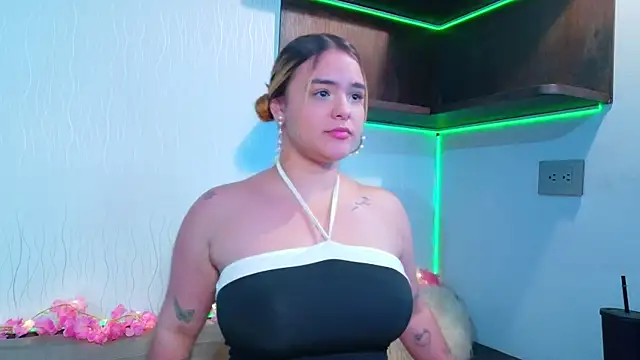 Snapshot of Lissa_monroe chatting on June 27, 2026, 3:28 pm Lissa monroe online show from June 27, 2026, 3:28 pm