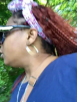 Snapshot of HypnotiqVibez chatting on July 31, 2026, 1:21 pm HypnotiqVibez online show from July 31, 2026, 1:21 pm