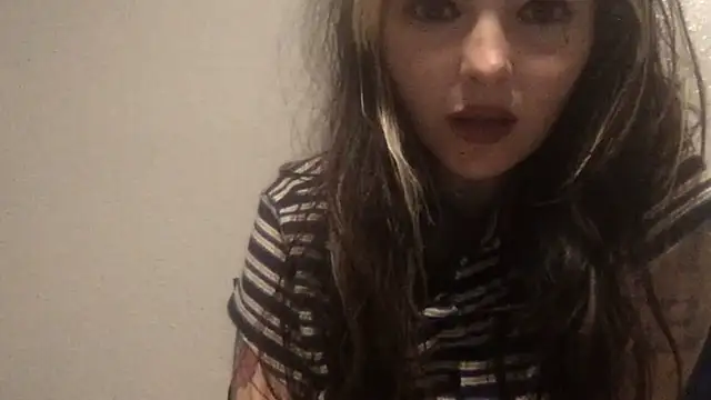 Alexnightcat online show from June 18, 2026, 11:31 pm