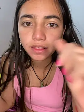 Julia valentina online show from July 15, 2026, 3:45 am