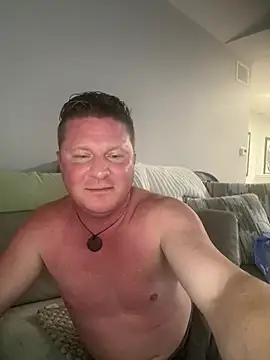 Snapshot of funandstuff chatting on July 14, 2026, 11:32 pm funandstuff online show from July 14, 2026, 11:32 pm