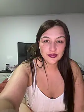 karolsuit89 online show from July 25, 2026, 11:24 pm