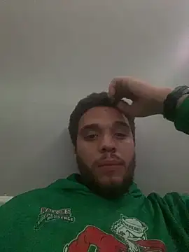 Patpat1122 online show from June 18, 2026, 9:52 pm