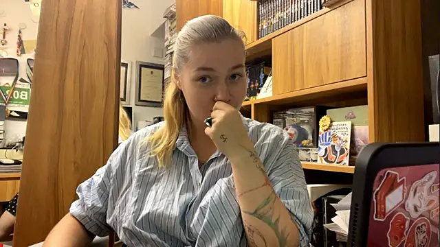 Snapshot of MamieVanderhurst chatting on June 19, 2026, 12:09 pm MamieVanderhurst online show from June 19, 2026, 12:09 pm