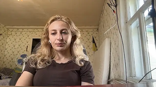 LisaBam online show from June 19, 2026, 12:20 pm