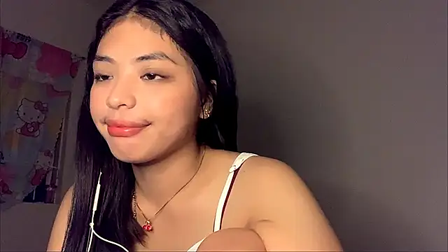 Snapshot of Hazelanne chatting on June 20, 2026, 11:13 am Hazelanne online show from June 20, 2026, 11:13 am