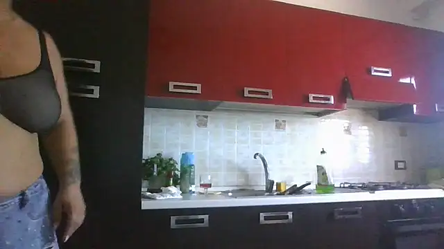 Snapshot of MissEva10 chatting on July 27, 2026, 12:01 pm MissEva10 online show from July 27, 2026, 12:01 pm