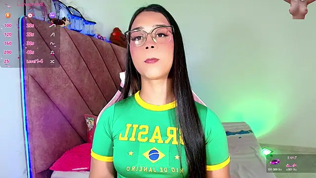 Snapshot of zafira_lux_ chatting on June 27, 2026, 6:07 am zafira lux online show from June 27, 2026, 6:07 am