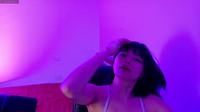 Snapshot of Vesna10 chatting on July 8, 2026, 11:04 am Vesna10 online show from July 8, 2026, 11:04 am