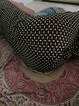 Bold couple desi online show from June 22, 2026, 2:46 am