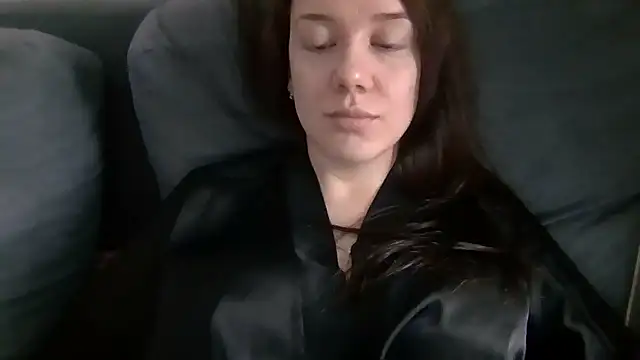 Snapshot of Nivella chatting on June 25, 2026, 9:03 am Nivella online show from June 25, 2026, 9:03 am