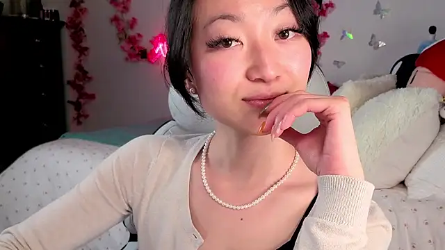 MySweetSofie online show from September 15, 2025, 10:43 pm