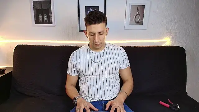 Snapshot of Sr_Maykol chatting on July 6, 2026, 4:31 am Sr Maykol online show from July 6, 2026, 4:31 am