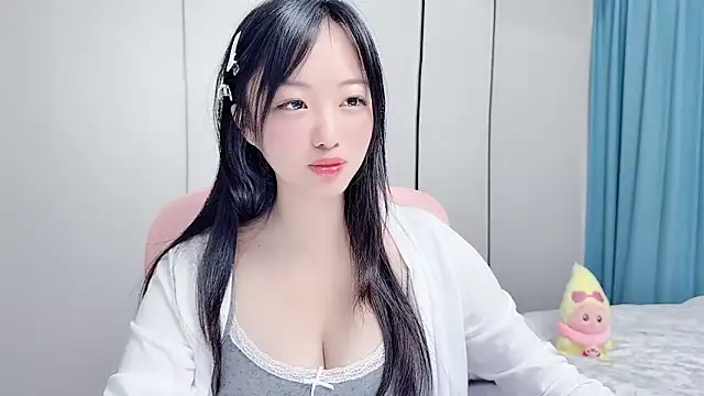Winnie666999 online show from July 12, 2026, 3:30 am