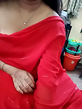Mangelxoxo online show from June 26, 2026, 6:29 am