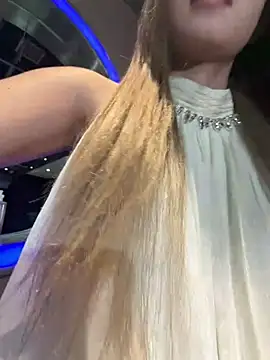 Snapshot of Uugirl00 chatting on June 27, 2026, 12:10 pm Uugirl00 online show from June 27, 2026, 12:10 pm
