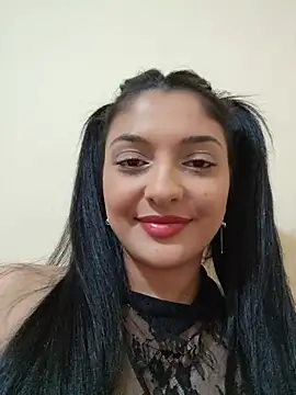 Ambra-Long online show from July 3, 2026, 7:42 pm