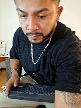 Snapshot of BrunoSilva_ chatting on August 8, 2026, 11:34 am BrunoSilva online show from August 8, 2026, 11:34 am