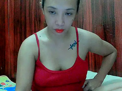 Snapshot of Hotamera chatting on July 9, 2026, 1:37 pm Hotamera online show from July 9, 2026, 1:37 pm