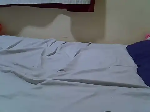 Snapshot of prettie_lily chatting on July 1, 2026, 11:01 am prettie lily online show from July 1, 2026, 11:01 am