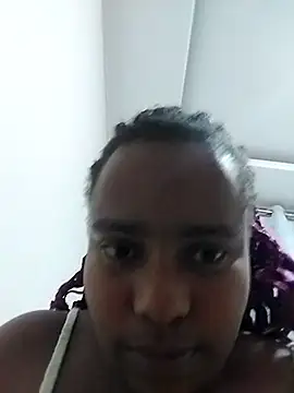 Snapshot of CurvyCharmsTush chatting on July 28, 2026, 8:34 pm CurvyCharmsTush online show from July 28, 2026, 8:34 pm