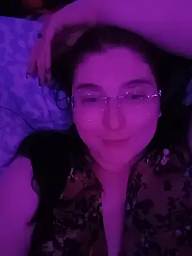 starfucker420XO online show from June 23, 2026, 5:27 am