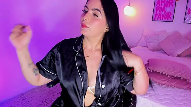 camilaa7 online show from July 12, 2026, 7:32 am