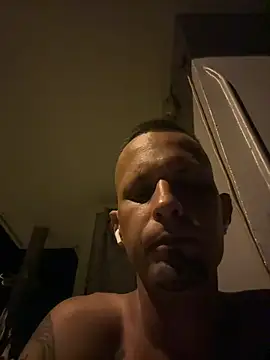 glok2153 online show from July 10, 2026, 2:27 am