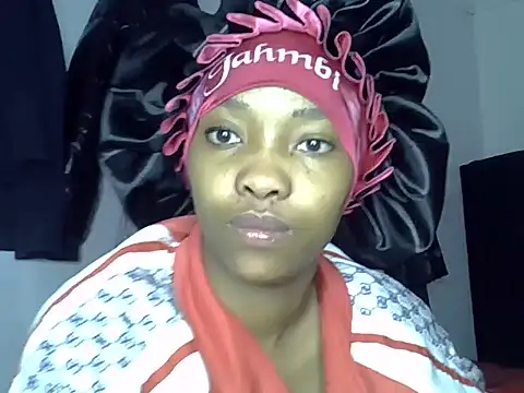 Snapshot of pretty_jaz chatting on August 5, 2026, 12:35 am pretty jaz online show from August 5, 2026, 12:35 am