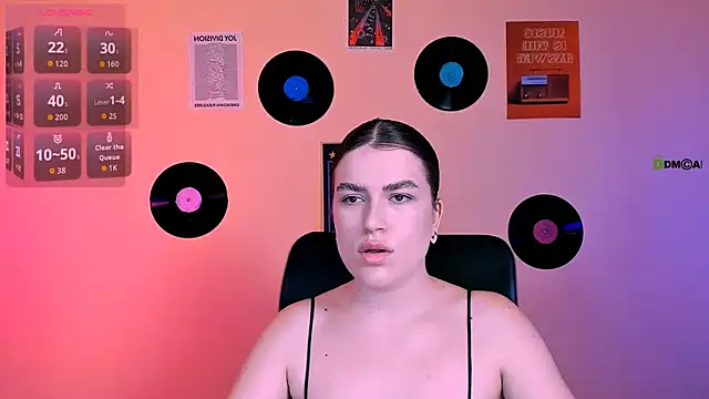 emma dark   online show from June 25, 2026, 1:48 pm