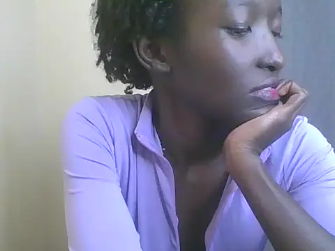Snapshot of Keilay chatting on July 13, 2026, 9:45 am Keilay online show from July 13, 2026, 9:45 am