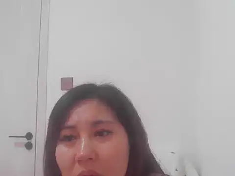 Snapshot of cutelyyyx chatting on June 29, 2026, 7:36 am cutelyyyx online show from June 29, 2026, 7:36 am
