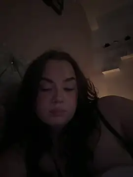 peachyparadise online show from July 14, 2026, 2:05 am