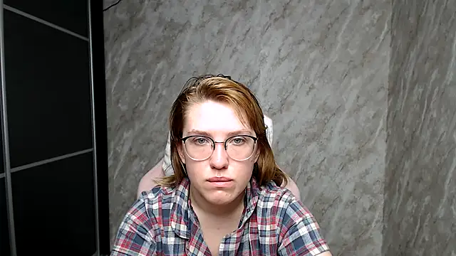 Reginasmilee online show from March 8, 2025, 2:34 am