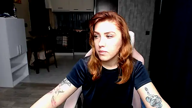 Reginasmilee online show from October 9, 2025, 11:03 pm