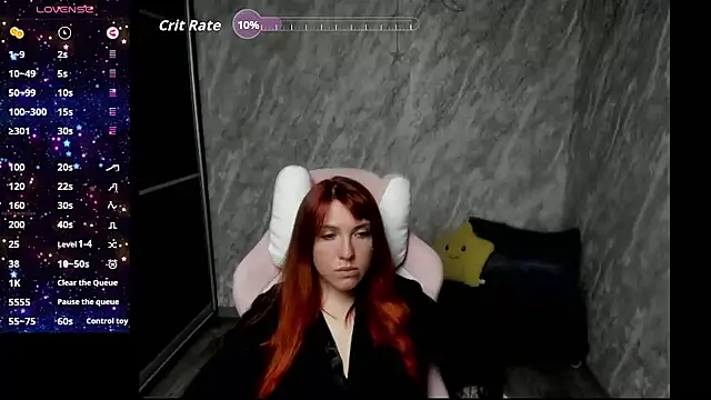 Snapshot of Reginasmilee chatting on May 12, 2026, 2:58 pm Reginasmilee online show from May 12, 2026, 2:58 pm