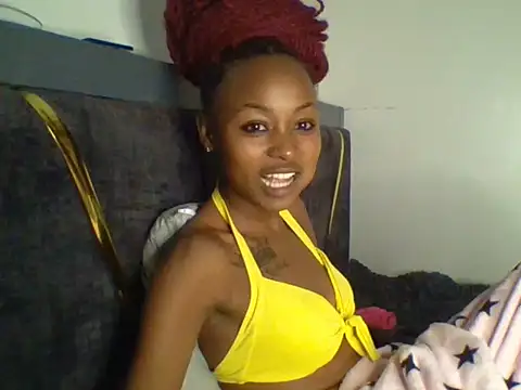 Snapshot of Prettyquueen chatting on July 22, 2026, 11:29 pm Prettyquueen online show from July 22, 2026, 11:29 pm