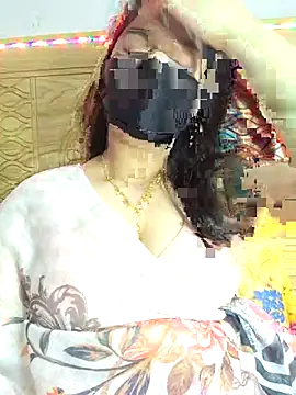 Snapshot of Naughty-Queen2 chatting on June 28, 2026, 7:31 pm Naughty-Queen2 online show from June 28, 2026, 7:31 pm