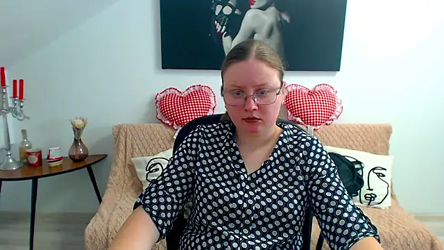 IrenneBates online show from June 25, 2026, 8:19 am
