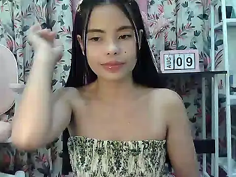 Snapshot of urprettyjane4u chatting on August 9, 2026, 3:44 am urprettyjane4u online show from August 9, 2026, 3:44 am