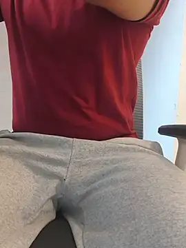 8inch hunk19 online show from August 9, 2026, 5:45 am