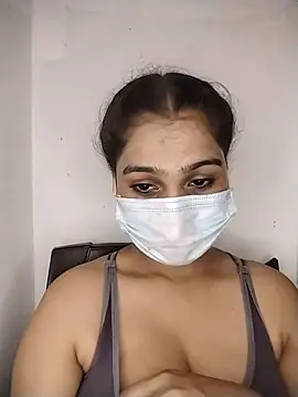 Snapshot of nikita-cam chatting on July 26, 2026, 5:42 pm nikita-cam online show from July 26, 2026, 5:42 pm