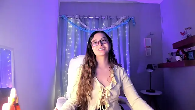 Alexis Scott  online show from July 14, 2026, 1:39 pm