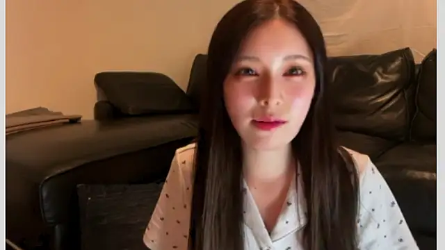 Snapshot of Sakura-tk chatting on July 13, 2026, 10:51 am Sakura-tk online show from July 13, 2026, 10:51 am