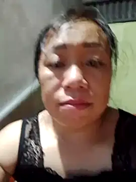 Moon squirtt online show from July 4, 2026, 10:16 pm