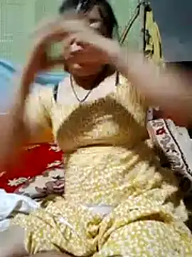 Moon squirtt online show from August 1, 2026, 2:49 pm